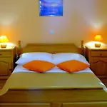 Deak Komarna *