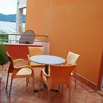 Deak Komarna Apartament *