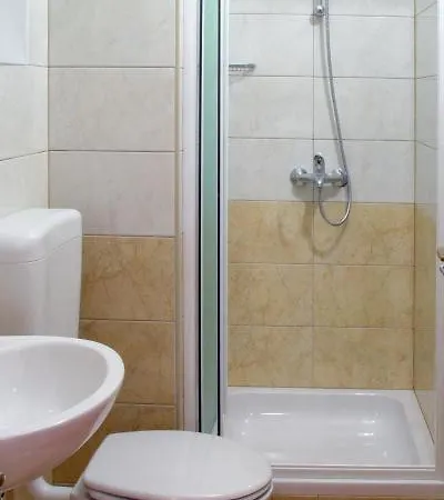 Deak Komarna Apartamento