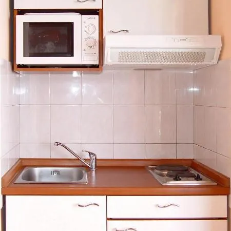Apartment Deak Komarna *