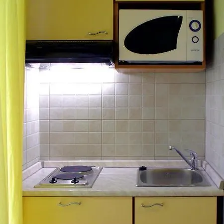 Apartment Deak Komarna *