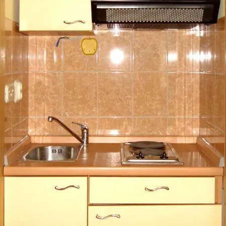 Apartment Deak Komarna *