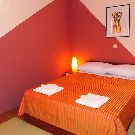Deak Komarna Apartment Klek