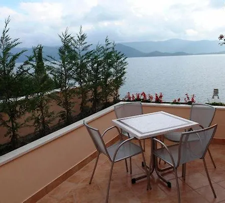 Apartman Deak Komarna