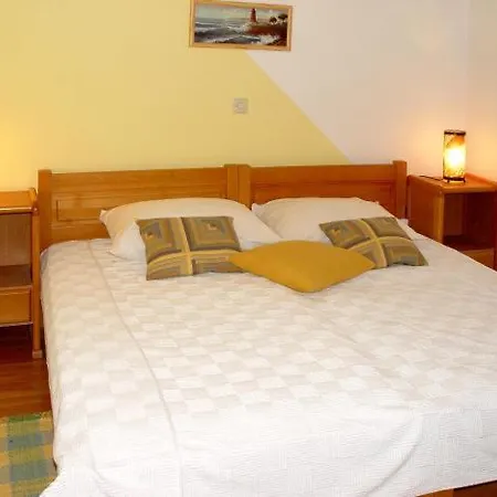 Apartman Deak Komarna *